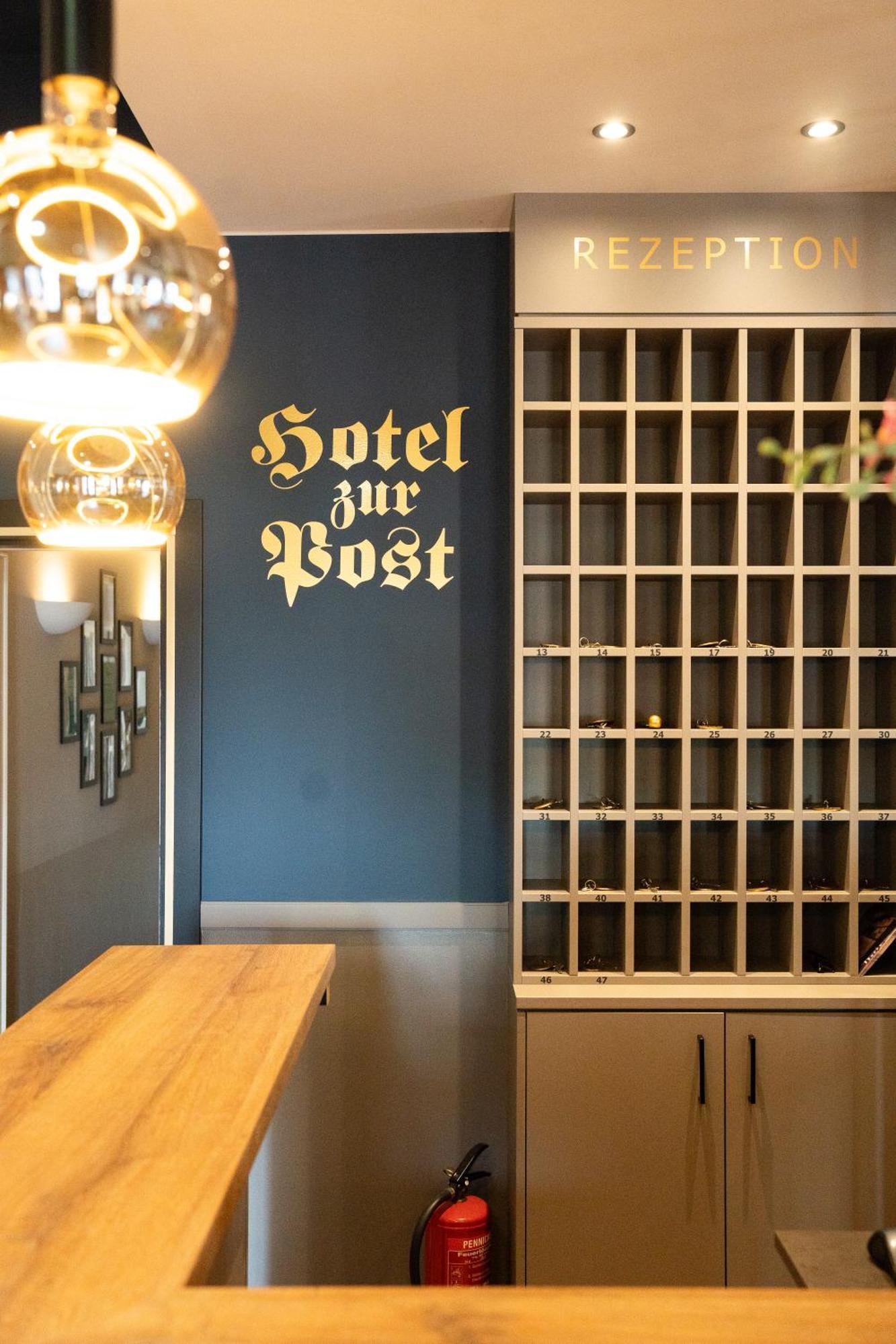 Hotel Zur Post - Economy Rooms Garrel Экстерьер фото
