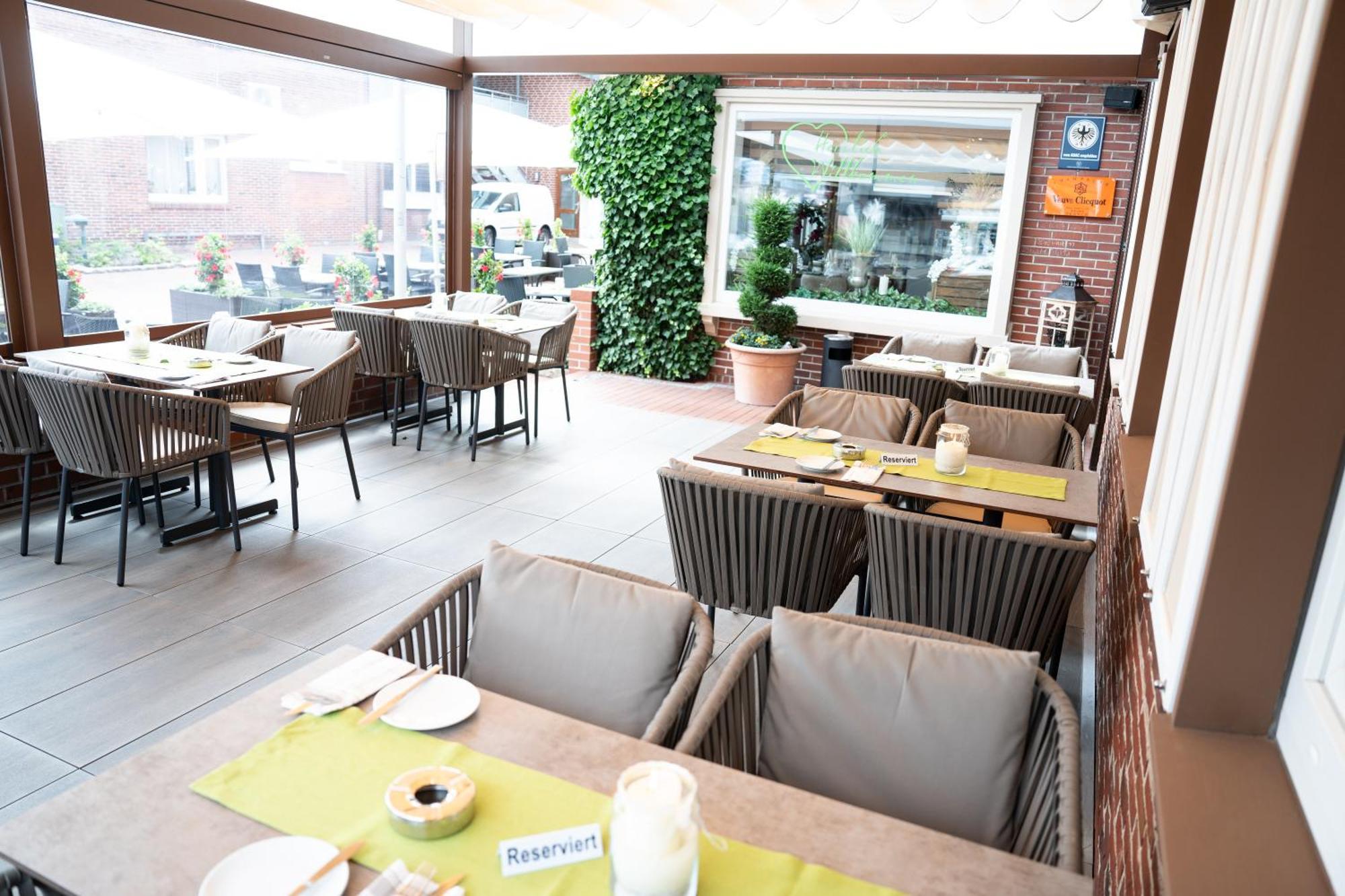 Hotel Zur Post - Economy Rooms Garrel Экстерьер фото